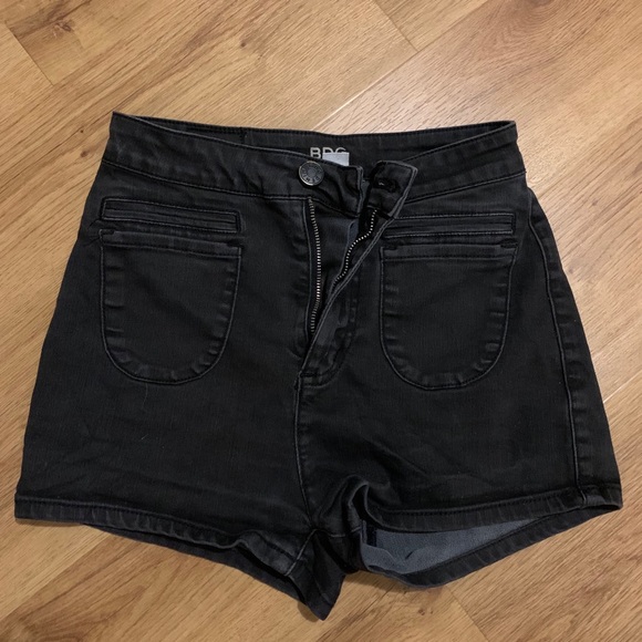 BDG shorts - Picture 1 of 3